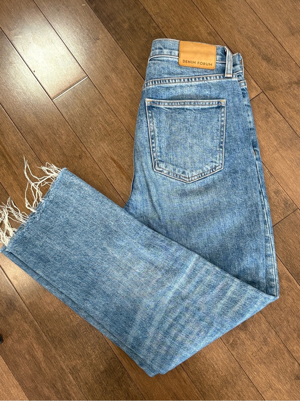 Aritzia Denim Forum The Arlo High Rise Straight Leg Jeans, Blue, Size 26